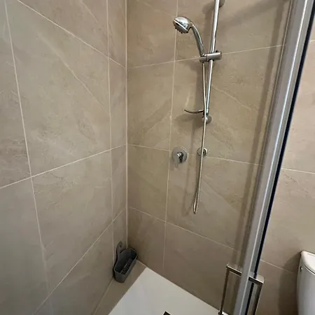 Five Lands Apartman *